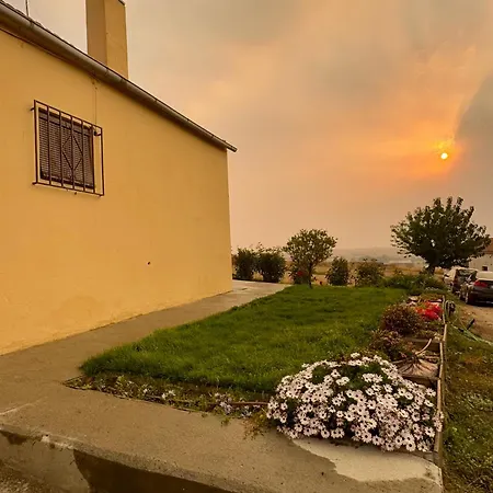 La Granja De Juli Apartmán *